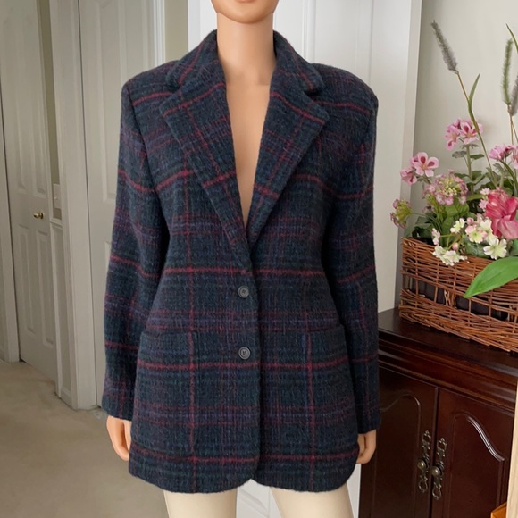 Vintage Woolrich Women’s Wool Mohair Plaid Jacket Made in USA - Picture 3 of 14